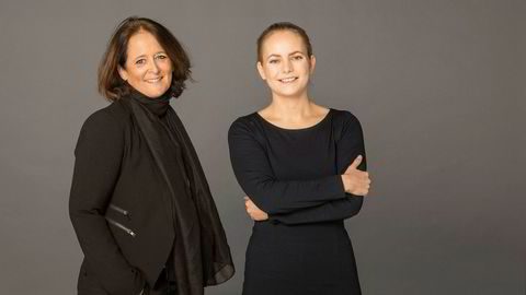 Eva Grinde (til venstre) og Nora Rydne har startet en ny podkast i Dagens Næringsliv. Temaet er arbeidsliv.