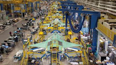 JAGERFLY: Fra produksjonen av F-35 Joint Strike Fighter i Lockheed Martins fabrikk i Fort Worth i Texas. Foto: Lockheed Martin/Reuters/NTB scanpix