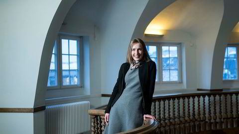 Forsknings- og høyere utdanningsminister Iselin Nybø overser universitetenes interne rivninger.