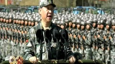 En kampklar kinesisk president inspiserte folkehæren i helgen. Xi Jinping har modernisert hæren, og den skal være kampklar på kort varsel.