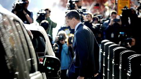 President Donald Trumps tidligere sikkerhetsrådgiver Michael Flynn forlater høringen i Washington, D.C. fredag.