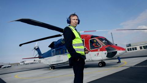 Administrerende direktør Arne Roland i CHC Helikopter Service er bekymret for at kostnadskutt rammer sikkerheten til og fra sokkelen. Foto: