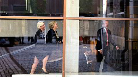 BUDSJETTINNSPURT. Onsdag møtte statsminister Erna Solberg og finansminister Siv Jensen (til venstre) pressen før regjeringens siste budsjettkonferanse. I budsjettet må regjeringen ha svar på hvordan den skal forsterke klimaforliket. Foto: Vidar Ruud,
