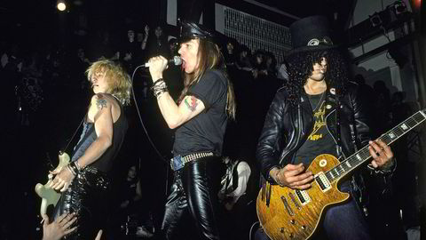 Unge pistoler. Duff McKagan, Axl Rose og Slash spiller på «The Limelight» i New York i 1988.