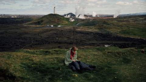 Lenkelivet. Får gruveselskapet Nussir gjennomslag for planene om sjødeponi i Repparfjorden i Finnmark, rydder Ella Marie Hætta Isaksen timeplanen og lenker seg fast, uansett vær. – Det er sikkert en påkjennelse – jeg har aldri gjort det før, forteller hun.