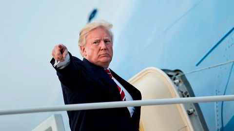 USAs president Donald Trump stiller krav om ny7e innvandringsreformer i USA. På bildet entrer Trump Air Force One i Maryland lørdag.