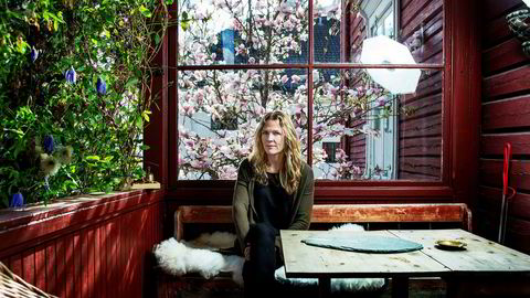 Journalist og forfatter Åsne Seierstad, avbildet i hjemmet sitt på Frogner i Oslo, som hun nå har solgt for over 40 millioner kroner.