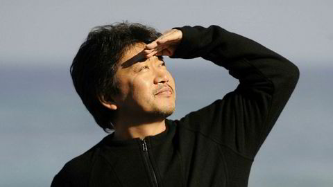 Leker ikke butikk. Hirokazu Kore-eda startet karrieren i dokumentarsjangeren. I fjor vant han den gjeveste prisen i Cannes med spillefilmen «Shoplifters», som har norgespremiere 18. januar.