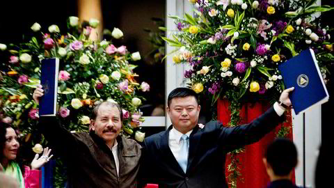 Den kinesiske forretningsmannen Wang Jing fikk i juni 2013 konsesjon av president Daniel Ortega til å bygge Nicaragua-kanalen som skulle knytte sammen Stillehavet med Atlanterhavet – i konkurranse med Panamakanalen. Storpolitikk har ført til at prosjektet til 50 milliarder dollar sannsynligvis skrinlegges.