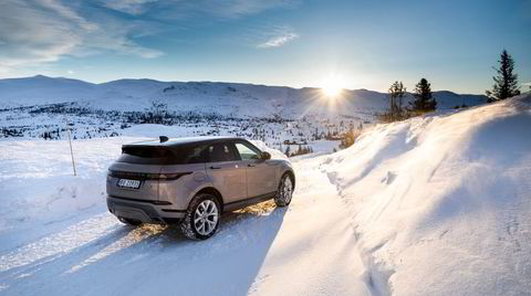Snøen hadde ennå ikke smeltet på fjellet da vi kjørte Range Rover Evoque plugin-hybrid.
