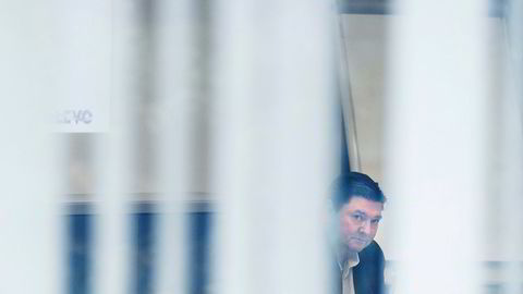 Den norske investoren og styreleder i Alevo Group, Jostein Eikeland, ledet torsdag en dramatisk generalforsamling i det skadeskutte batteriselskapet. Selskapets fremtid er avhengig av at han får inn penger fra kinesiske investorer.