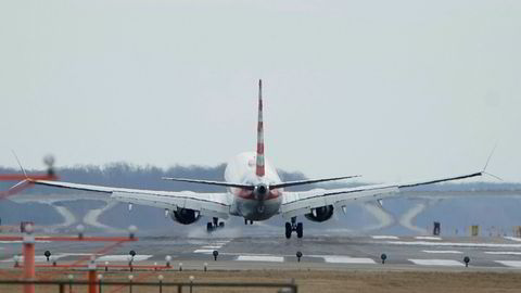 American Airlines meldte fredag at de tar i bruk Boeing 737 Max 8 fra mars neste år.