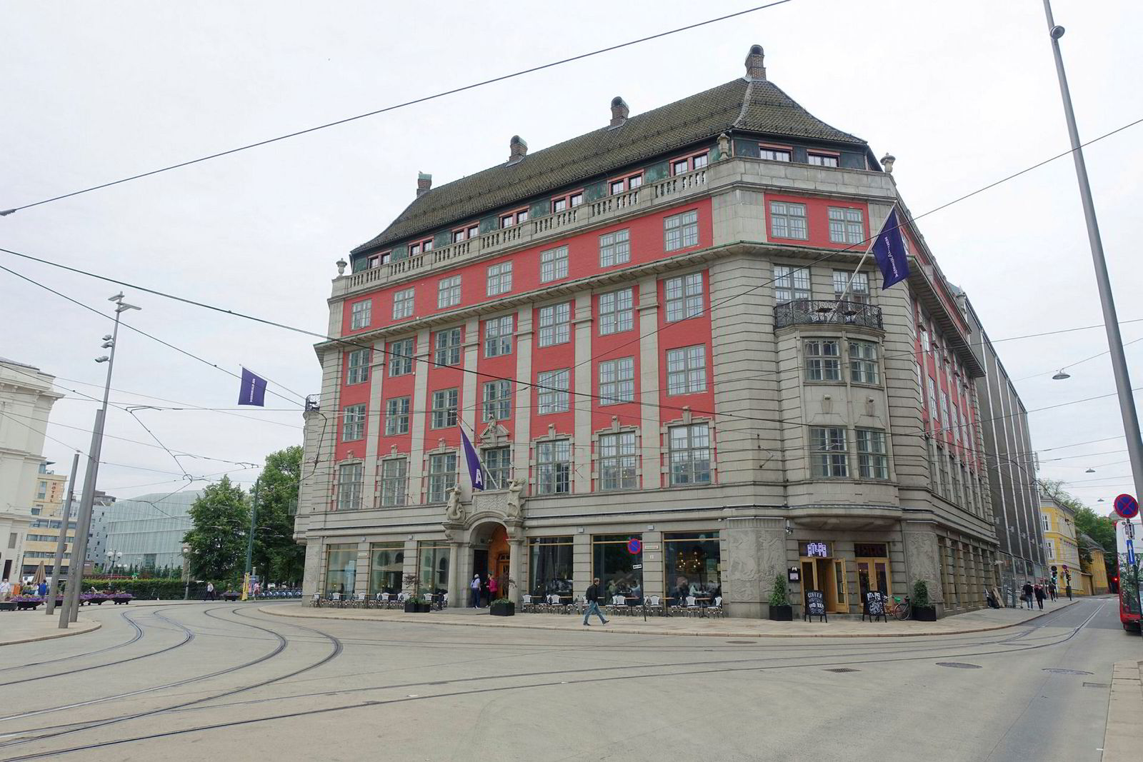 The Amerikalinjen Hotel at Jernbanetorget in Oslo is among the hotels of the Nordic Choice Group, which this summer offers a stay of just over NOK 400 per night for two people with breakfast included.