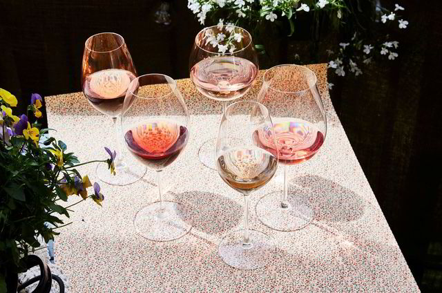 Fire nyanser av rosa. Variasjonen blant rosévin er enorm.