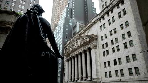 Stemningen er dyster om dagen her på New York-børsen (Nyse) på Wall Street i New York.
