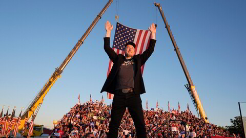 Tesla-gründer og Trump-supporter Elon Musk under et rally for Donald Trump i Bulter, Pennsylvania 5. oktober.