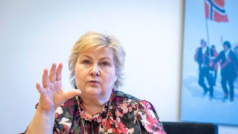 Høyres leder Erna Solberg vil ikke gjøre noe med utbetalingene fra sykelønnen.