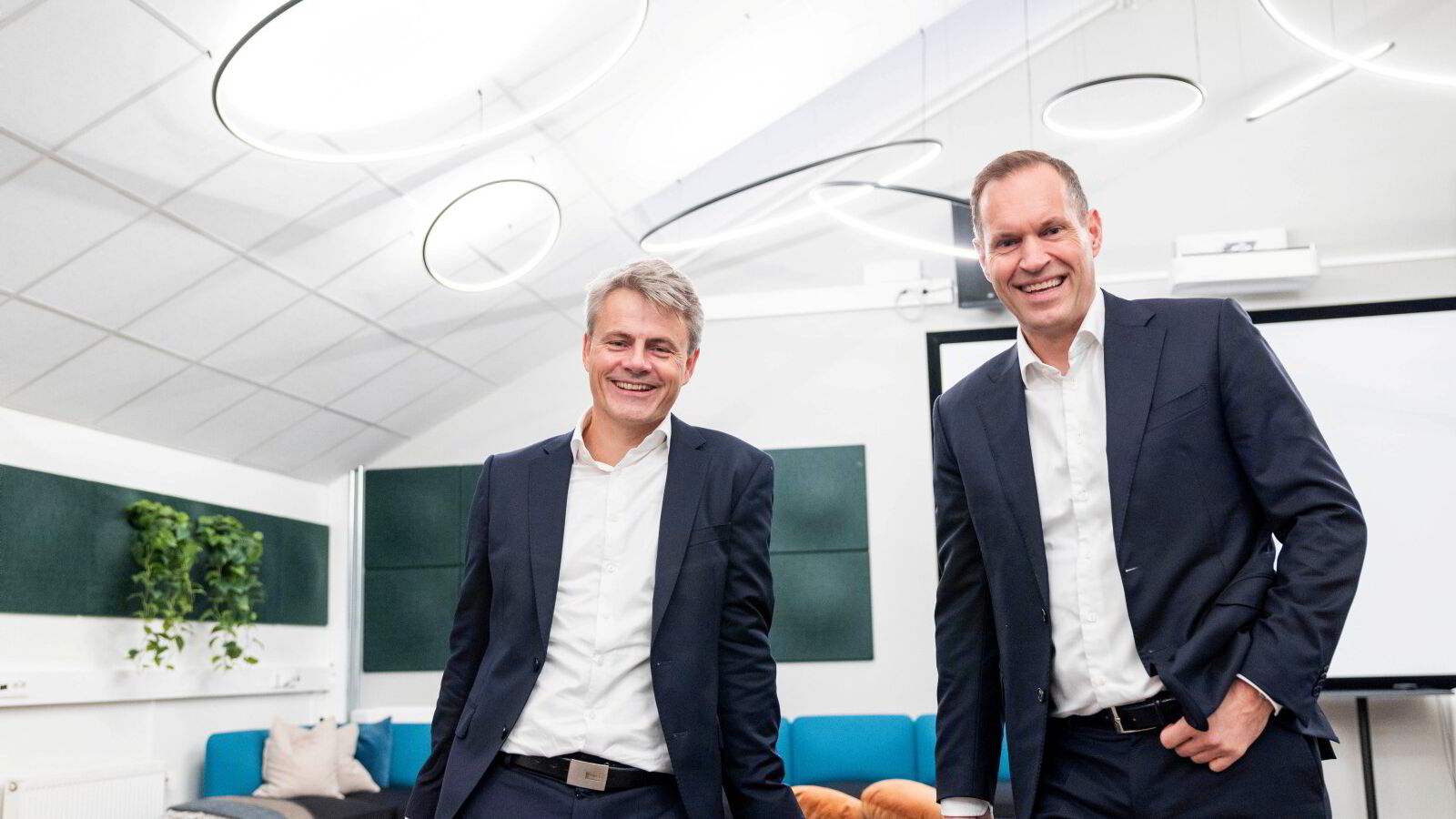 Klekket ut planen i kjellerstuen – selger seg ned i milliardtransaksjon