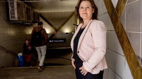 Sjeføkonom Elisabeth Holvik i Sparebank 1 har gått Norges Banks pengepolitikk i sømmene.