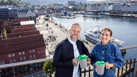 Tarjei Strøm og Adelina Ibishi ledet tv-aksjon fra Bergen i 2023.