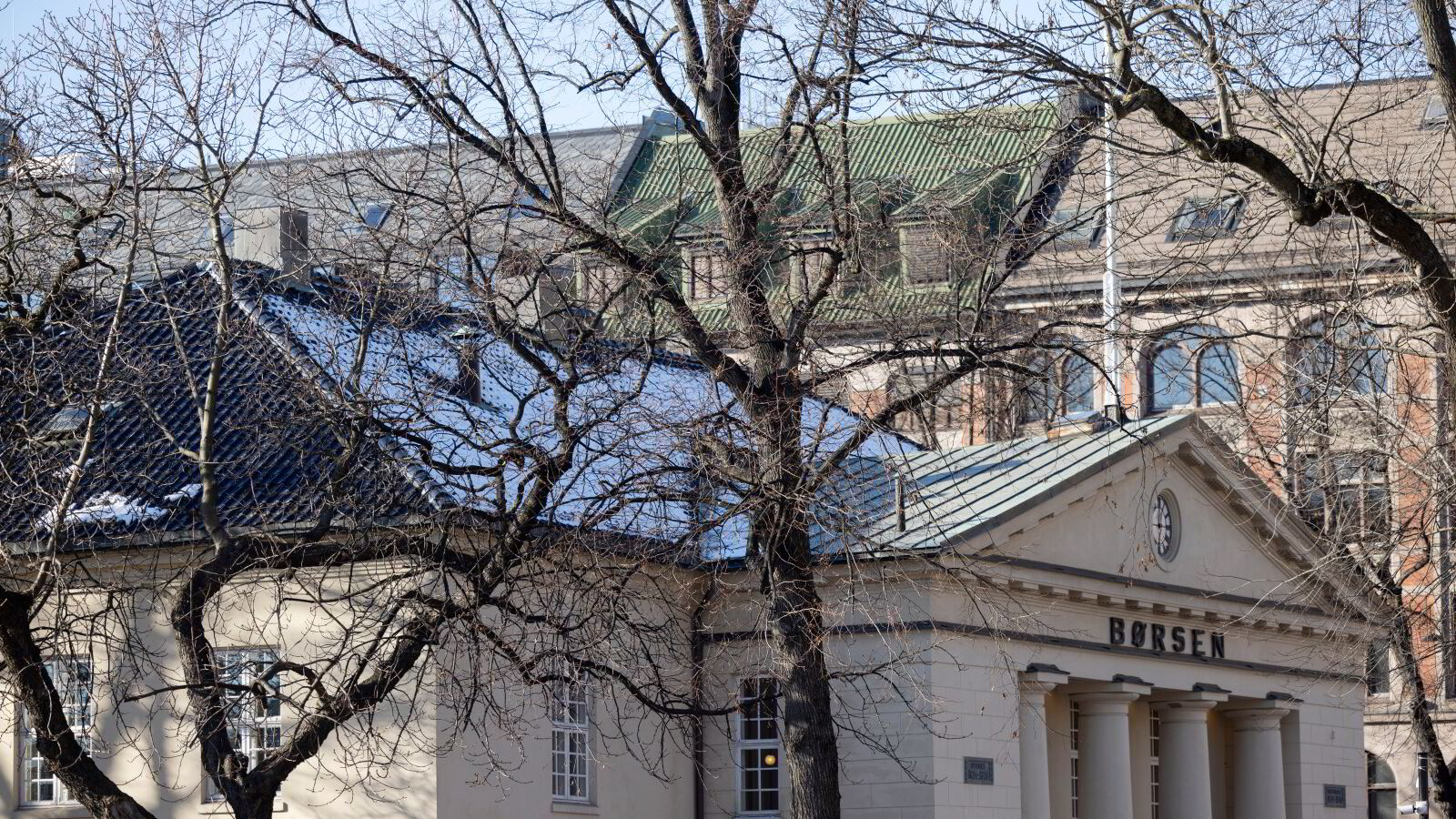 Norwegian spratt opp på en lunken Oslo Børs