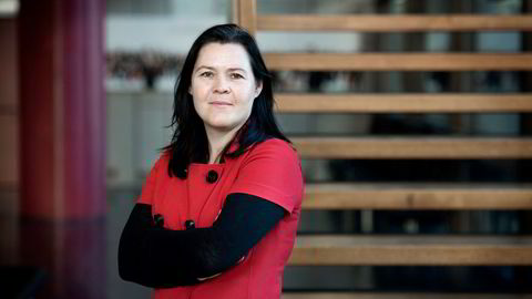 Sjeføkonom Elisabeth Holvik i Sparebank 1 tror det vil komme et signal allerede neste uke om at Den amerikanske sentralbanken vil heve rentene i mars.