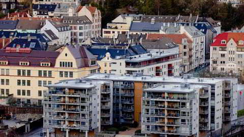 Vi kan gjette på at hypotetisk utleiebeløp – fordelen ved å eie egen bolig – vil settes til fire prosent av boligens markedsverdi., skriver Henning Lauridsen.