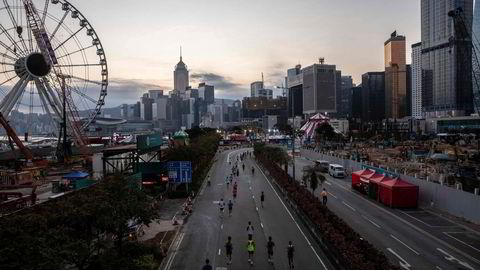 Hang Seng-indeksen ved Hongkong-børsen fortsetter å falle. Her fra Hong Kong Marathon på søndag.