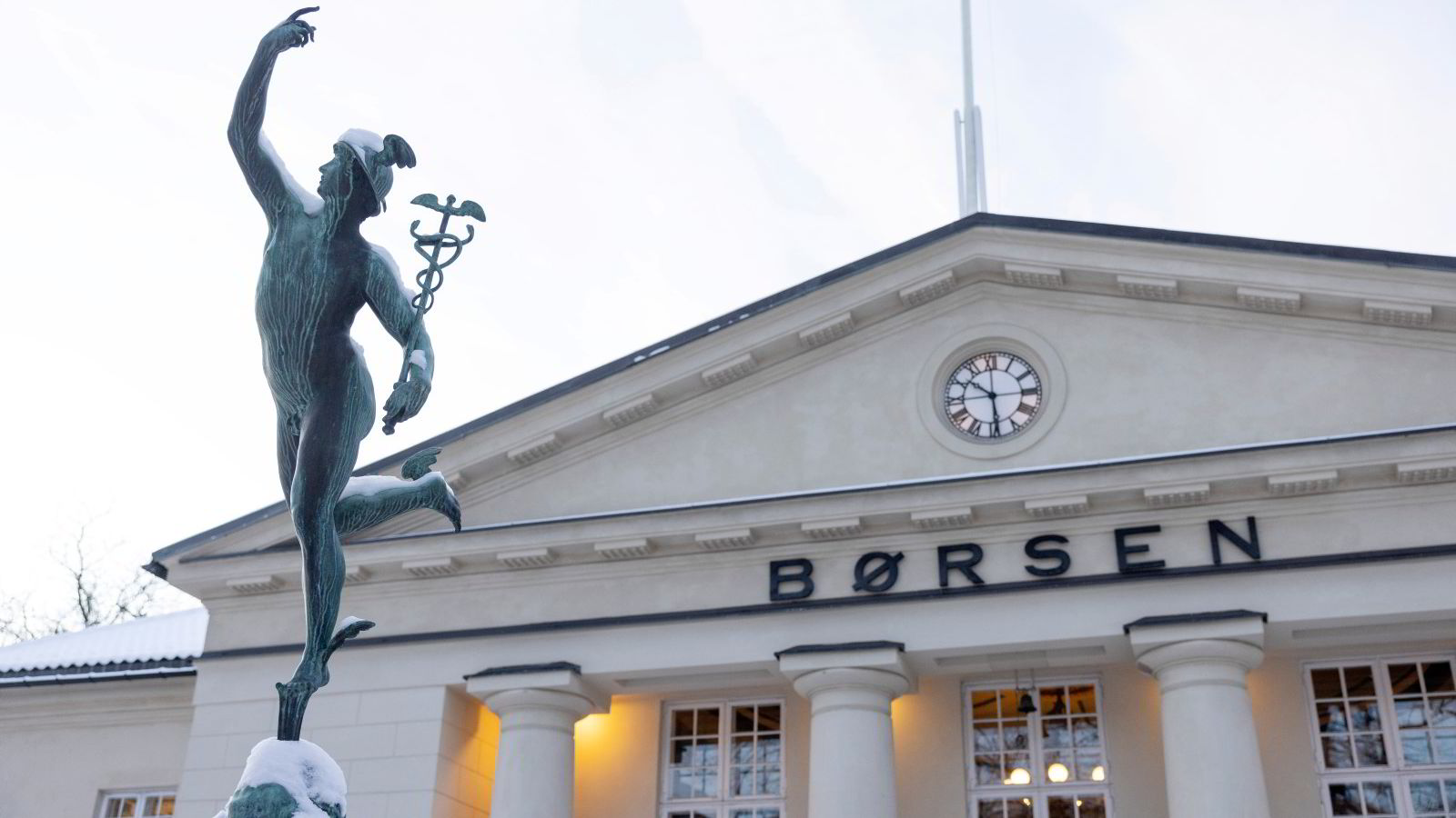 Forsiktige investorer sender Oslo Børs svakt ned