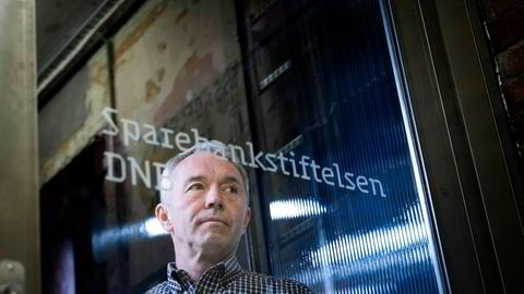 Andre Støylen er administrerende direktør i Sparebankstiftelsen DNB. Han sier at han aldri har vært borte i et lignende tilfelle som tildelingen til Jan Vardøens selskaper.
