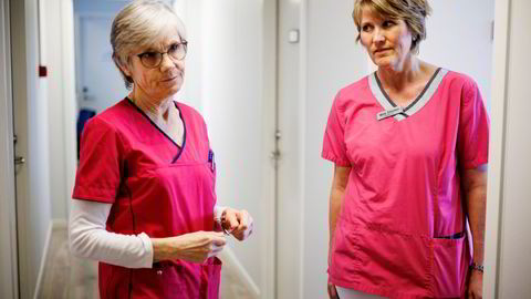 Legene Marie Erlandsen (til høyre) og Liv Kjustad på legekontoret Humana i Sandvika har i årevis mottatt sensitiv informasjon om barnevernsbarn de ikke skulle hatt.