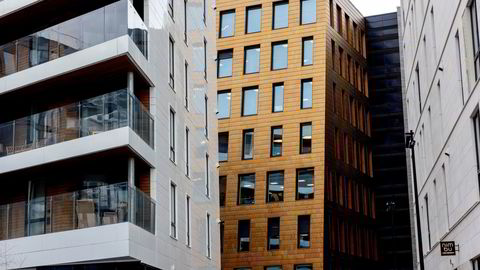 Nå er det 836 usolgte nyboliger i Oslo. Til sammenligning var det 1523 nye boliger til salgs i Oslo i februar 2020. I Bjørvika i Oslo er det bygget mange nye boliger de siste årene.