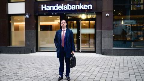 – Det er en risiko for at det kommer en renteøkning til, og vi tror Norges Bank kan varsle en renteøkning til på neste møte i juni, sier Hov.