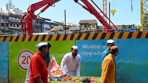 Det er høy aktivitet i den indiske økonomien. Den asiatiske utviklingsbanken venter en økonomisk vekst på 6,3 prosent i år og 6,7 prosent i 2024. Fra Mumbai, hvor Ganesh Chaturthi-festivalen startet på tirsdag.