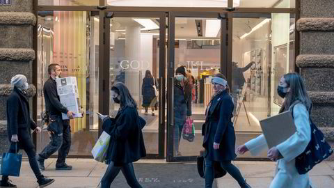 – Det har ikke kommet faktiske regelendringer om bytting som følge av pandemien i år, men vi ser at butikkene ofte tilbyr en utvidet byttefrist for å unngå trengsel i lokalene i romjulen, sier forbrukerjurist Caroline Skarderud i Forbrukerrådet.