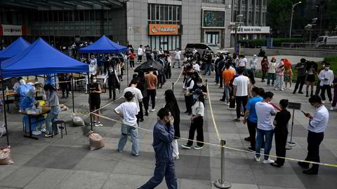 Kinas hovedstad Beijing har startet massetesting av nesten alle innbyggerne i byen. Det er frykt for en full nedstengning, tilsvarende som i finansmetropolen Shanghai.