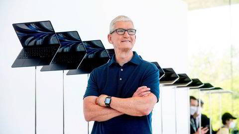 Apple-sjef Tim Cook har sett aksjen falle rundt 14 prosent på børs hittil i 2022, men i juli har aksjen gjort det bedre enn både indeksene og konkurrenter som Microsoft, Alphabet og Amazon