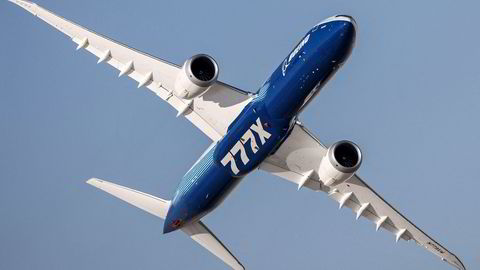 Onsdag, i forbindelse med kvartalsrapportpresentasjonen, opplyste flyselskapet Boeing om at deres nye flytype 777X blir forsinket.