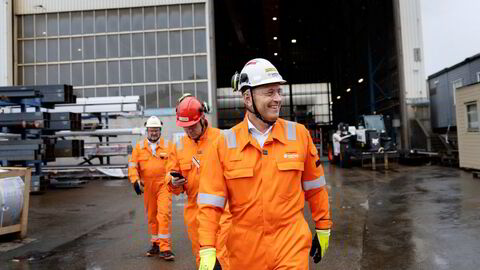 Jan T. Narvestad, sjef på Worley Rosenberg, nikket da han leste om Aker BP-sjef Karl Johnny Hersviks forslag for å få opp aktiviteten på norsk sokkel. Tirsdag hadde han besøk av Aker-sjefen og næringskomiteen.