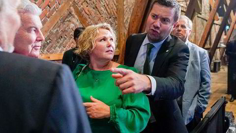 Sp-nestleder Anne Beathe Tvinnereim og landbruksminister Geir Pollestad på Senterpartiets valgvake på Høymagasinet på Akershus festning mandag kveld.