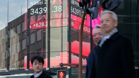 Nikkei-indeksen ved Tokyo-børsen er på det høyeste nivået siden våren 1990. Da var Japan ved begynnelsen av to «tapte tiår». Nå flokker utenlandske investorer til Tokyo-børsen – med inspirasjon fra Warren Buffett og Berkshire Hathaways investeringer i handelskonglomerater.