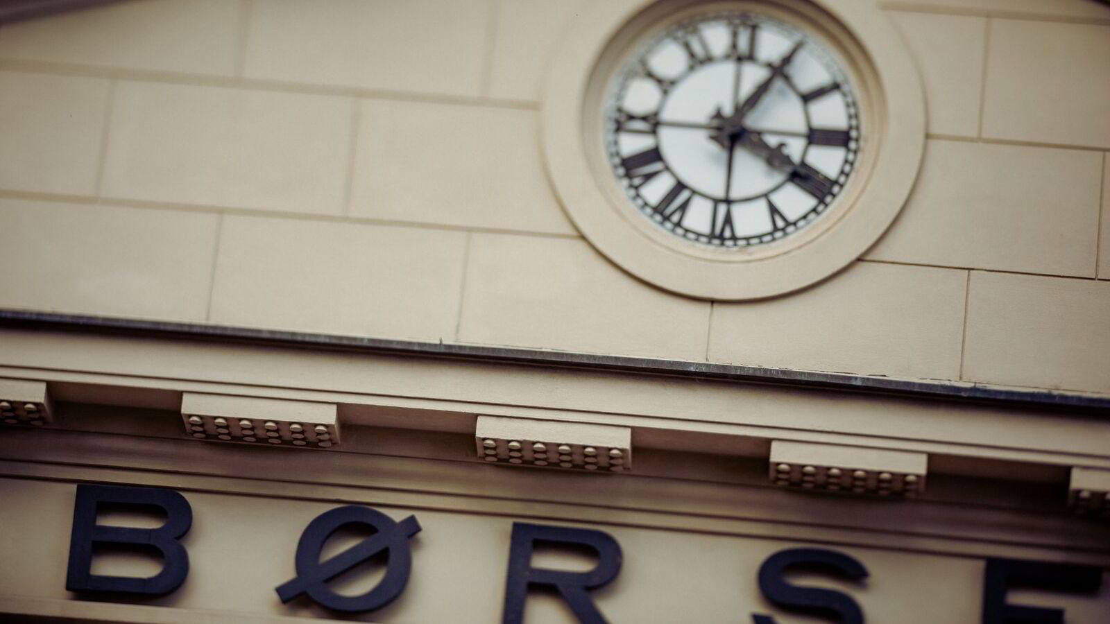 Rolig åpning på Oslo Børs