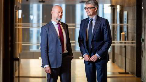 Yngve Slyngstad, til venstre, skal lede Røkkes kapitalforvaltning. Her sammen med Akers konsernsjef Øyvind Eriksen i Aker-hovedkvarteret.