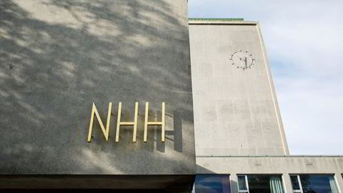 Holder det med den faglige, eller har handelshøyskoler også ansvaret for studentenes moralske integritet?