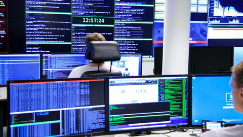 Bilde av operasjonssentralen til Nasjonal sikkerhetsmyndighet (NSM) i Oslo som er nasjonal varslings- og koordineringsinstans for alvorlige dataangrep og andre ikt-sikkerhetshendelser.