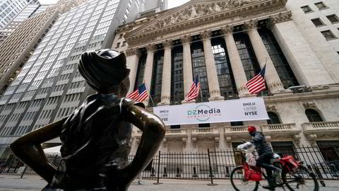Det amerikanske aksjemarkedet har falt drøye 20 prosent fra rekordnivåene som ble nådd ved årsskiftet 2021/2022. Investorene forbereder seg på et fortsatt volatilt marked i 2023.