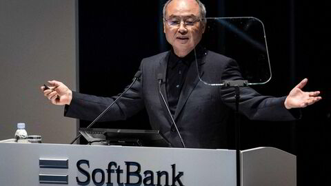 Softbanks grunnlegger og konsernsjef Masayoshi Son under generalforsamlingen i Tokyo på fredag.