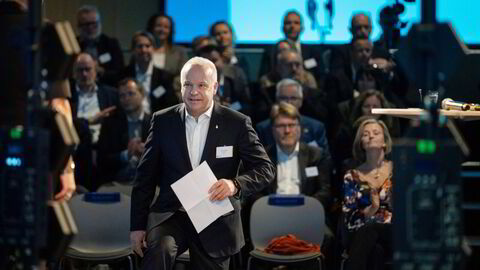 Equinor-sjef Anders Opedal på topplederkonferansen i regi av Havtil. Havtil-direktør Anne Myhrvold i bakgrunnen Foto: Marie von Krogh