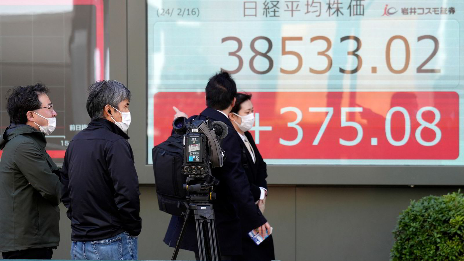 Feststemning ved Asia-børsene – Nikkei flørter med all-time high