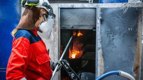 Norsk PMI økte videre i september. Bildet er fra Hydros aluminiumsverk på Karmøy.